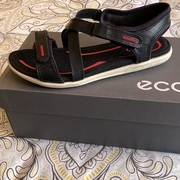 Ecco Black Bluma Flat White Heeled Top 2-Strap Velcro Sandals - Sz 6-6.5 - Picture 11 of 13